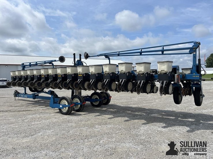 2009-kinze-3600-image-7