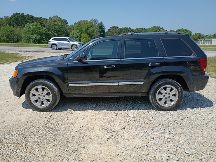 2010-jeep-grand-cherokee-image-6