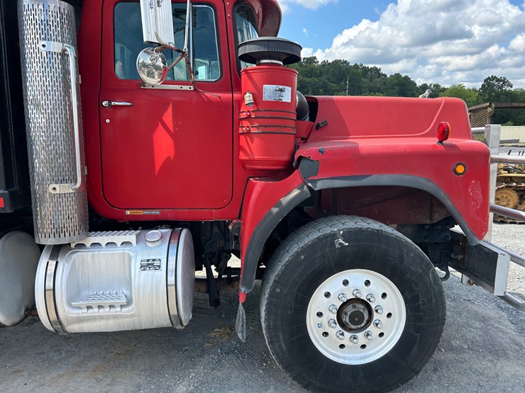 1997-mack-rb688s-image-9