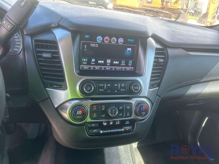 2018-chevrolet-tahoe-image-15