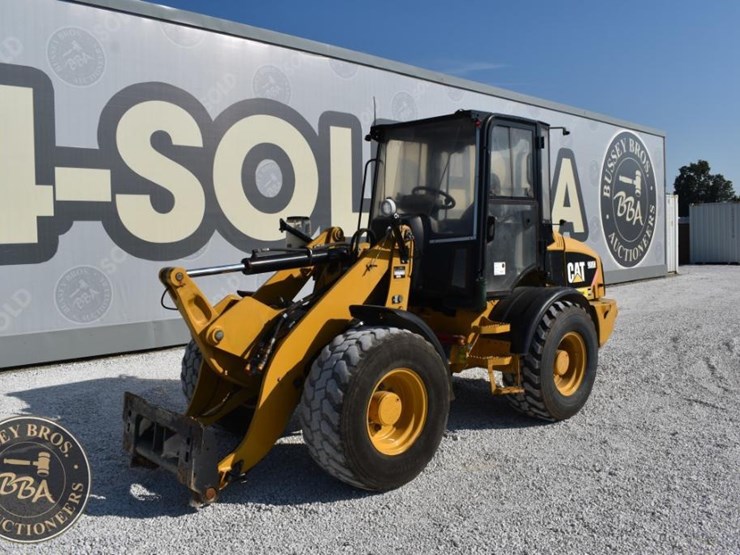 2011-caterpillar-908h-image-8