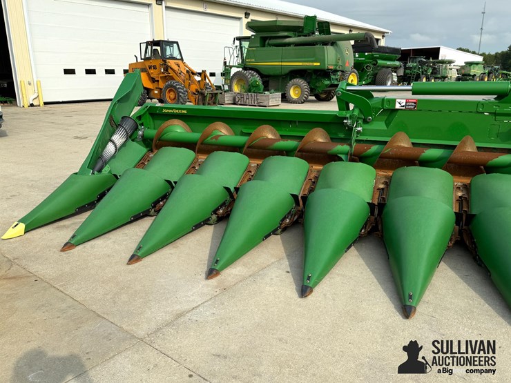 2023-john-deere-c16f-image-6