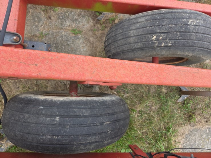 32’-cih-4300-field-cultivator-image-29