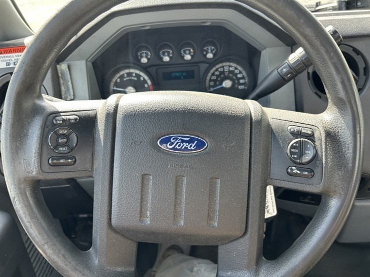 2015-ford-f350-sd-image-22
