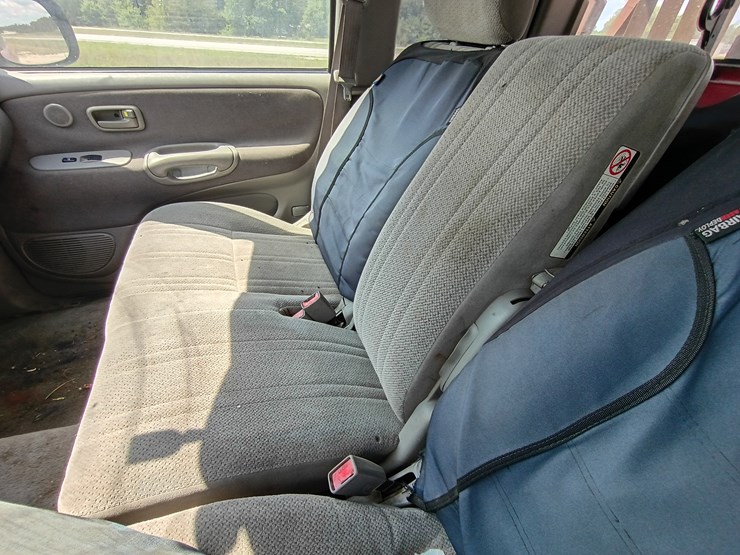 2002-toyota-tundra-image-39