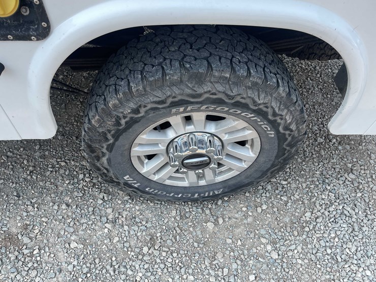2019-ford-f350-xlt-image-13