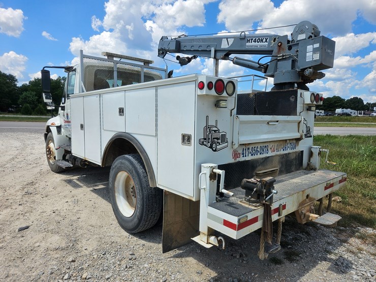 2008-international-durastar-4300-image-11