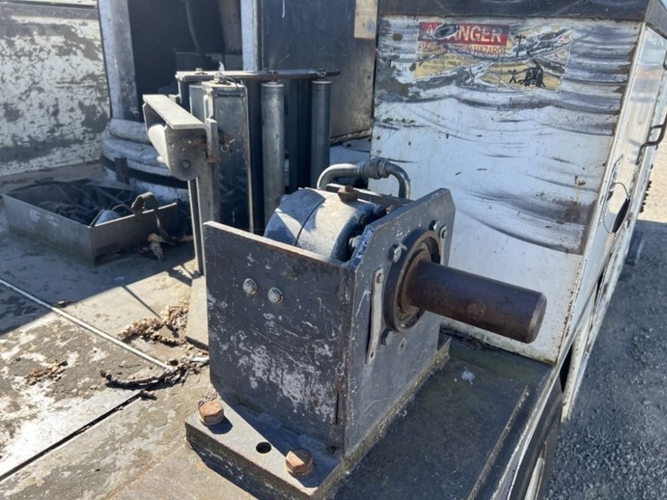 2003-international-durastar-4400-image-21