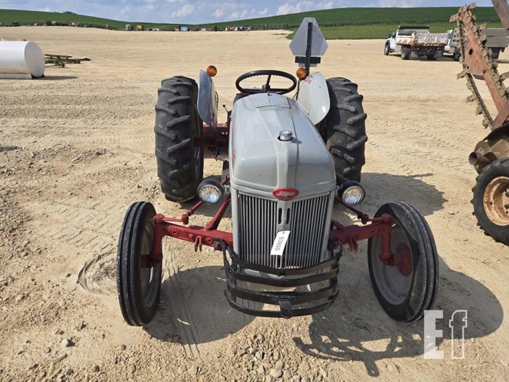 ford-8n-image-2