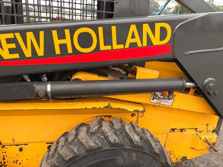 2003-new-holland-ls150-image-13