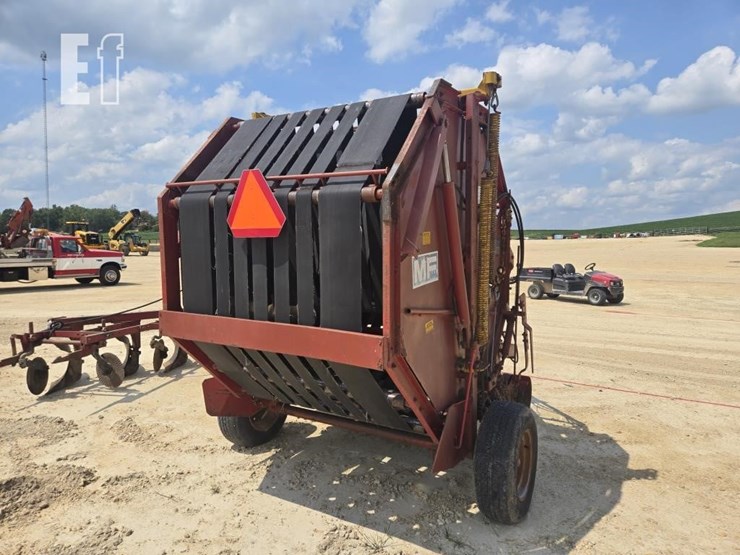 massey-ferguson-560-image-5