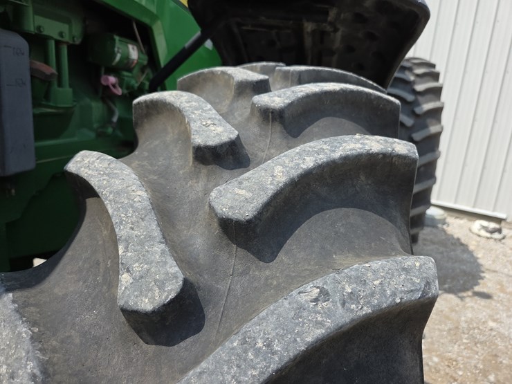 john-deere-8310-image-5