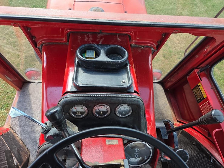 1976-ih-1466-tractor-image-60
