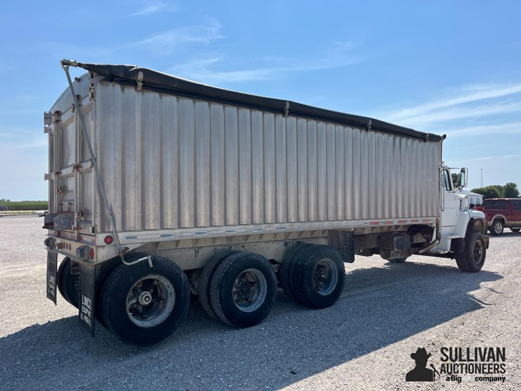1989-ford-l8000-image-5