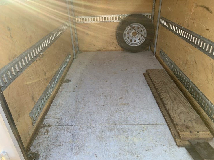 road-force-5’x8’-enclosed-trailer-image-5