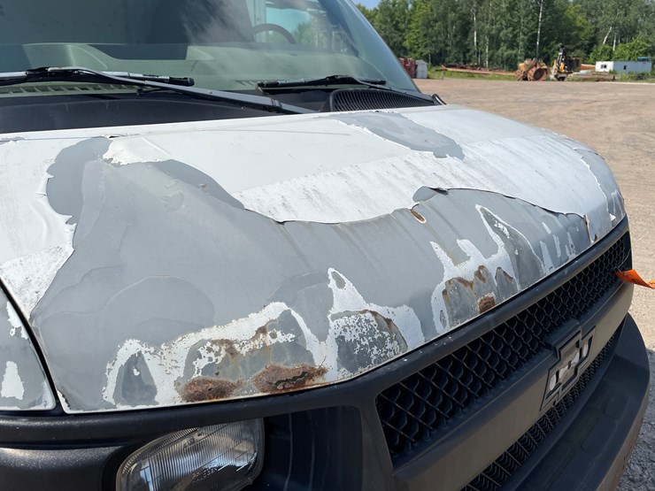 2004-chevrolet-express-g3500-image-34