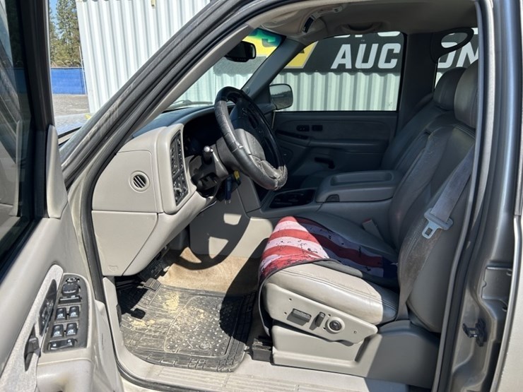 2003-chevrolet-silverado-1500hd-image-14