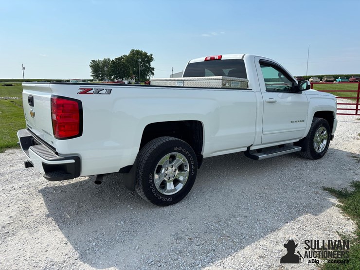 2018-chevrolet-1500-image-5
