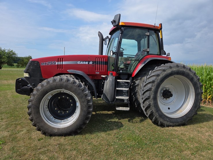 2003-cih-mx255-mfwd-tractor-image-11