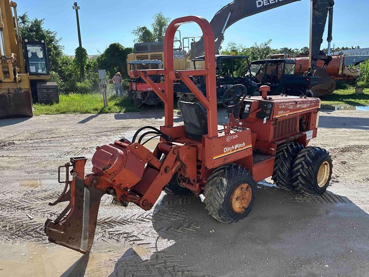 ditch-witch-350sx-image-5