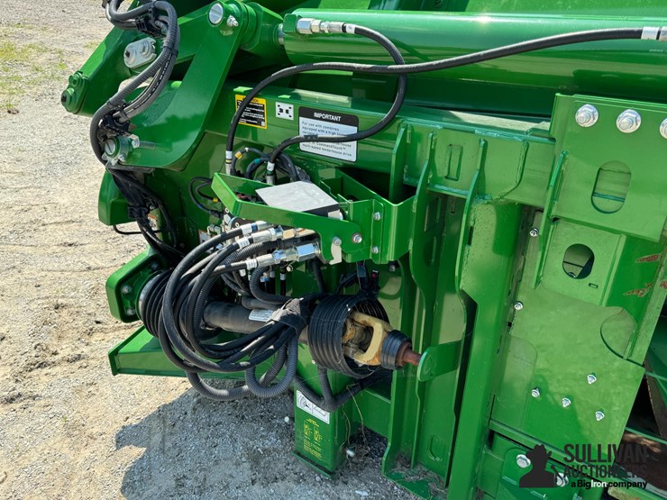 2023-john-deere-c12f-image-18
