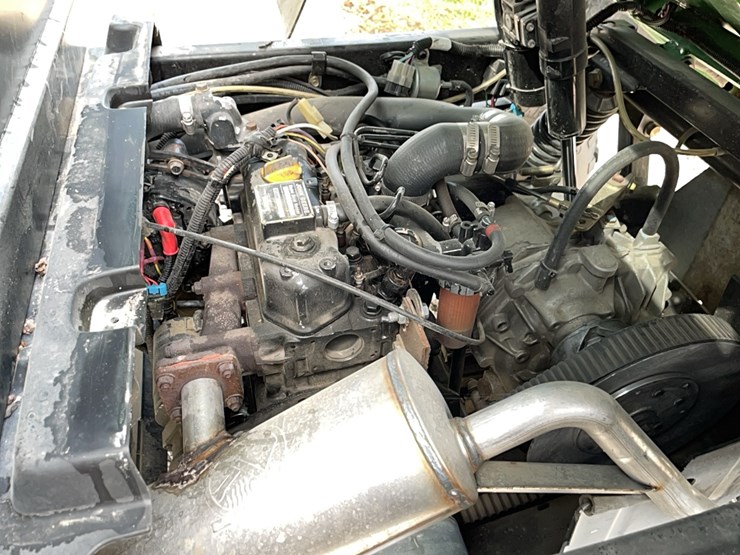 john-deere-gator-image-29
