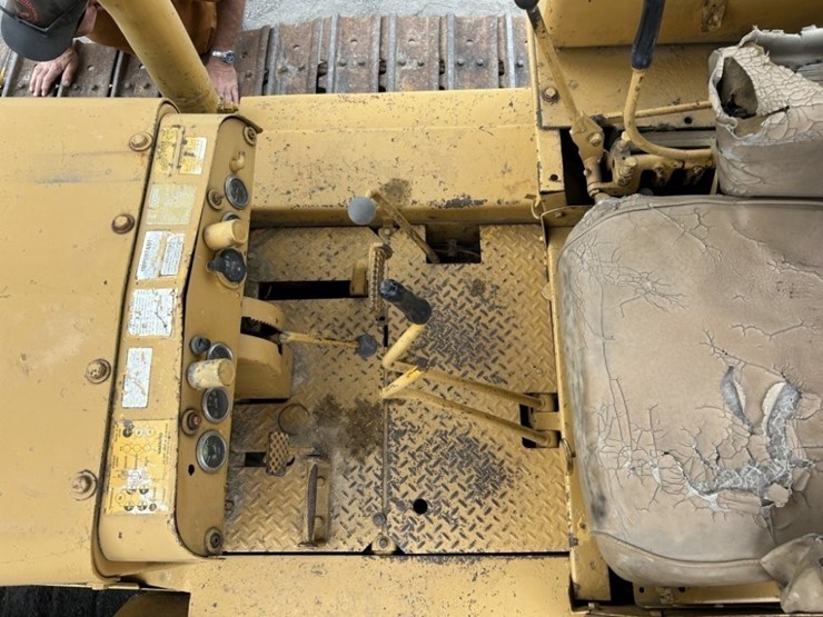 1972-international-td15b-image-21
