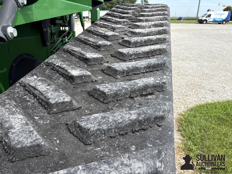 2011-john-deere-8335rt-image-15