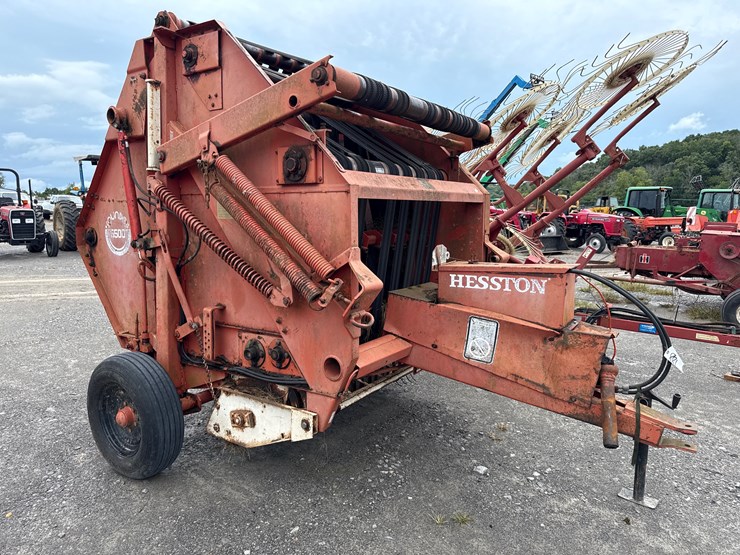 hesston-5500-image-5