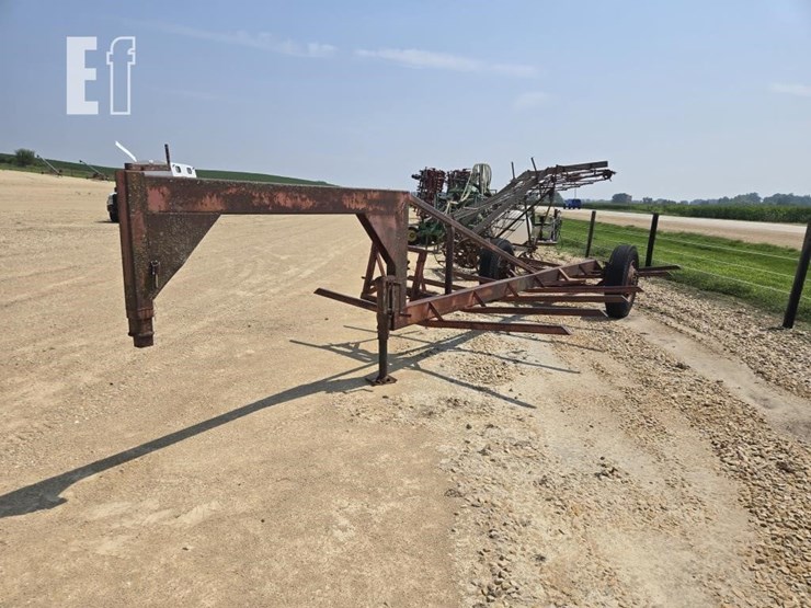 gooseneck-6-bale-carrier-w/-bale-forks-image-3