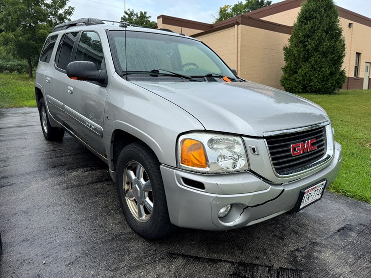 2004-gmc-envoy-image-3