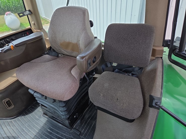 john-deere-8310-image-43