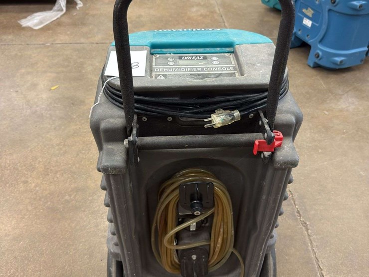 drieaz-dehumidifier-console-model-#-f292-sm-total-hours-978-image-5