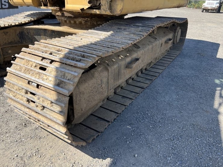caterpillar-330b-image-12