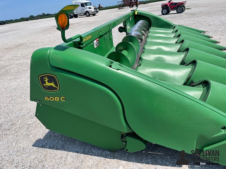 2012-john-deere-608c-image-19