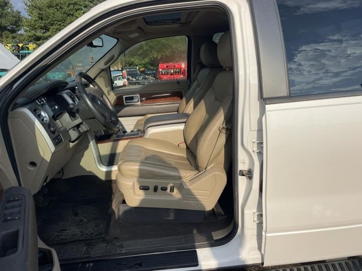 2010-ford-f150-lariat-image-19