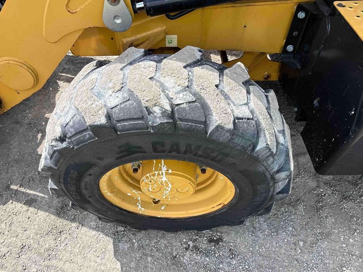 caterpillar-420f2-image-21