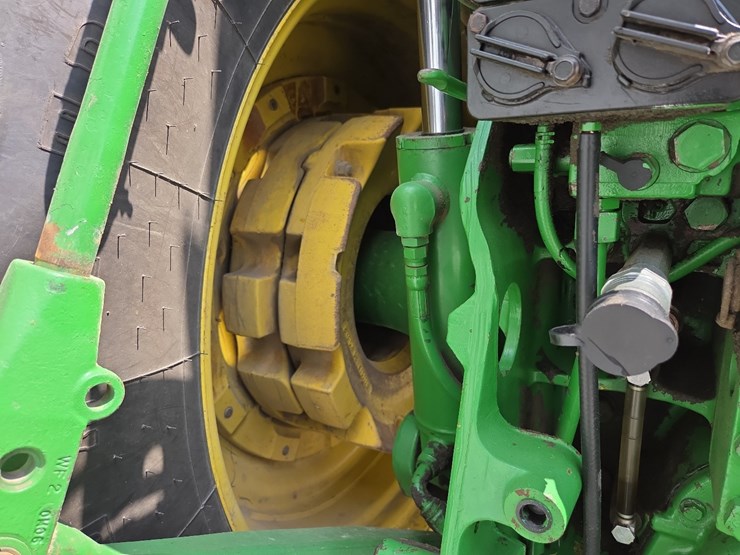john-deere-8310-image-26
