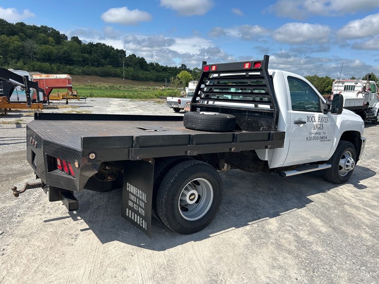2013-chevrolet-3500-image-5