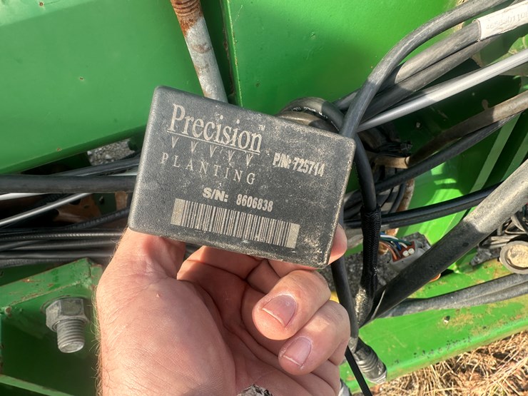 john-deere-1720-image-36