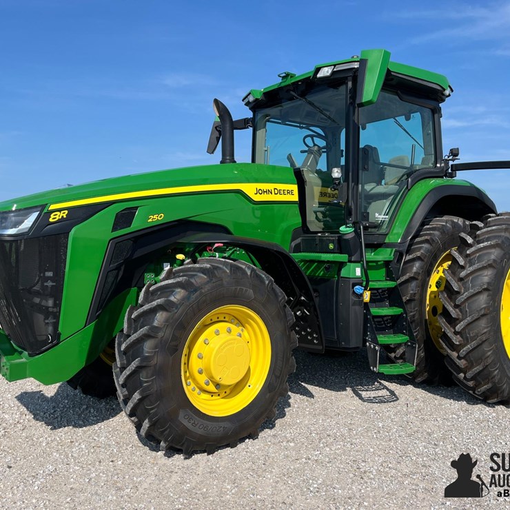 2023 JOHN DEERE 8R 250