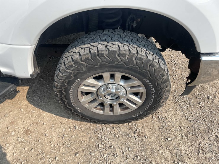 2019-ford-f350-xlt-image-19