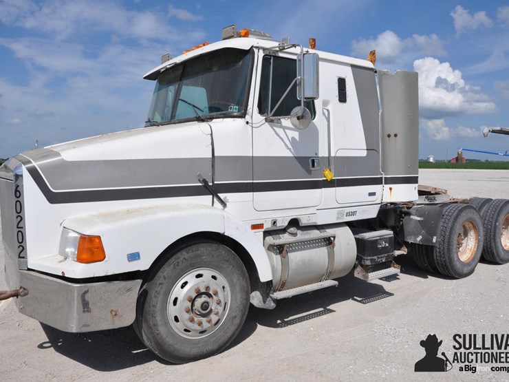 1989-white-wia64t-image-1