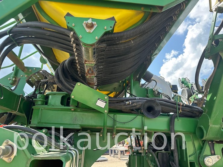 john-deere-1790-image-13
