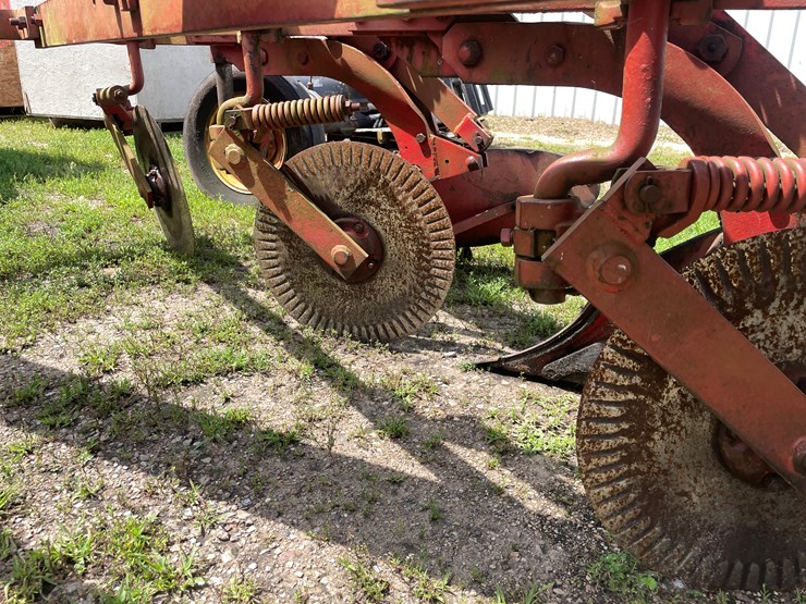 massey-ferguson-880-image-15