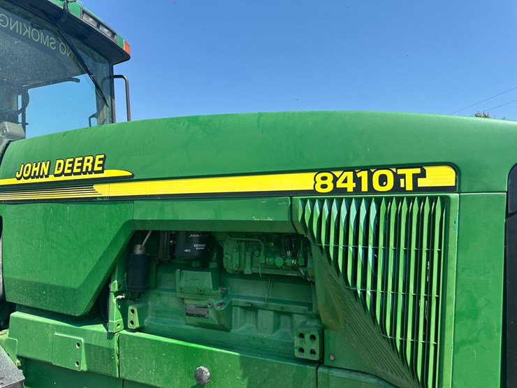 2000-john-deere-8410t-image-42