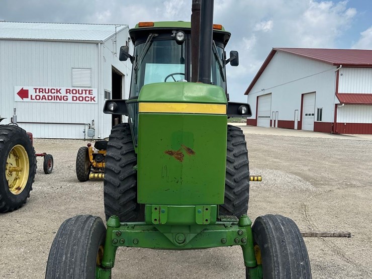 john-deere-4030-image-2
