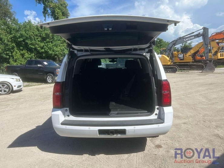 2018-chevrolet-tahoe-image-21