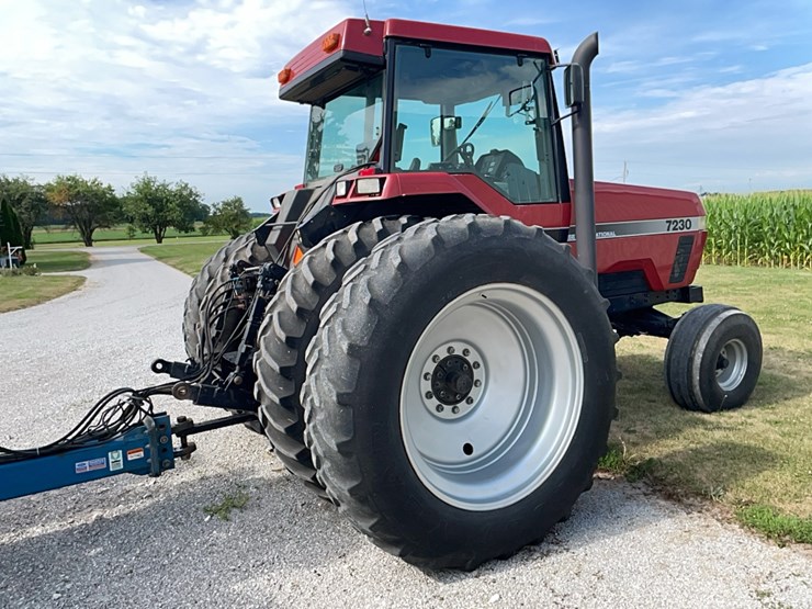 1994-cih-7230-magnum-tractor-image-40