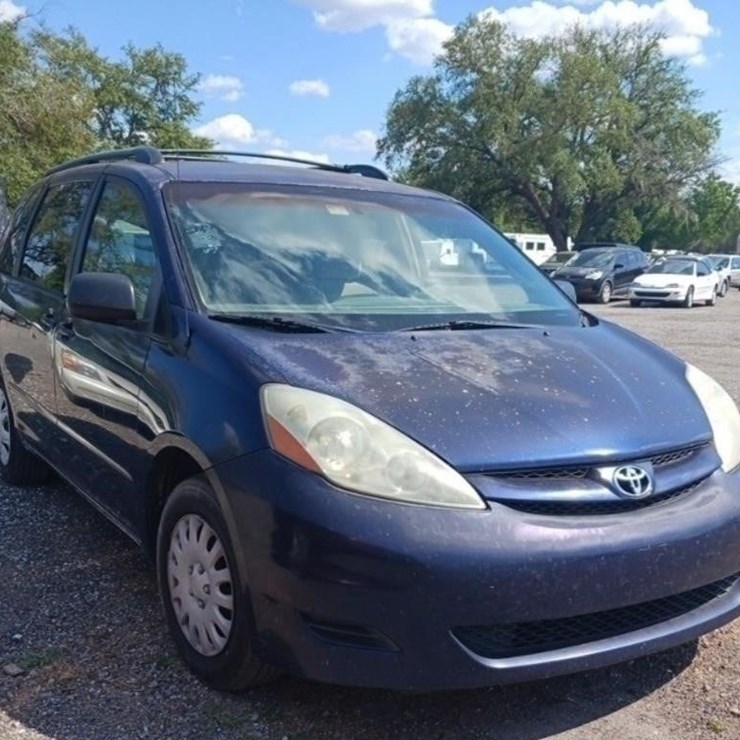 2006 TOYOTA SIENNA